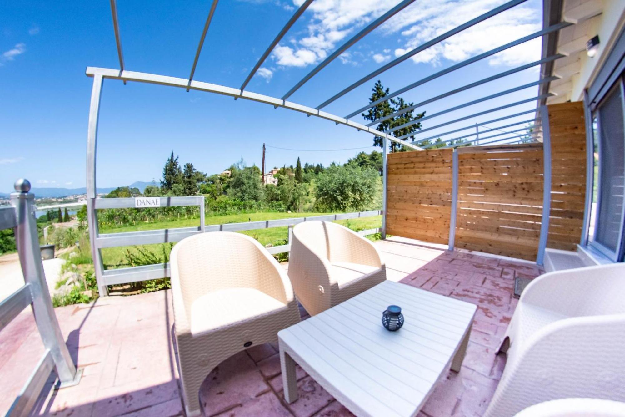 Gems Suites Corfu  Extérieur photo